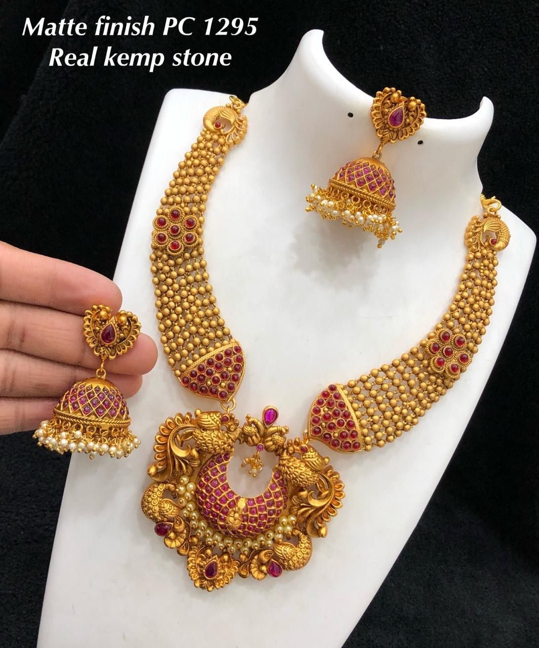 South Spark Jewels Necklace Set