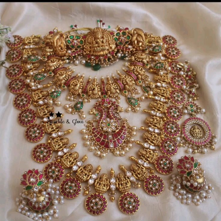 RatnaRaga Necklace Set