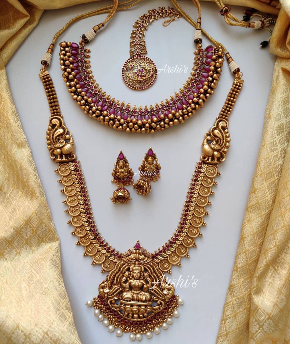 Thanga Vedi  Necklace Set