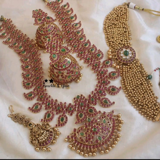 NeelaMuthu Necklace Set