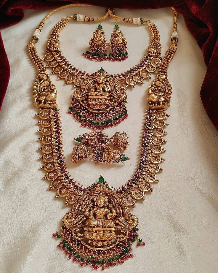 VairamVastra Necklace Set